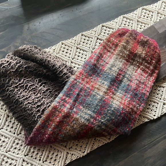 ANTHROPOLOGIE Plaid and Brown Faux Fur Infinity Scarf Like New - Picture 6 of 13